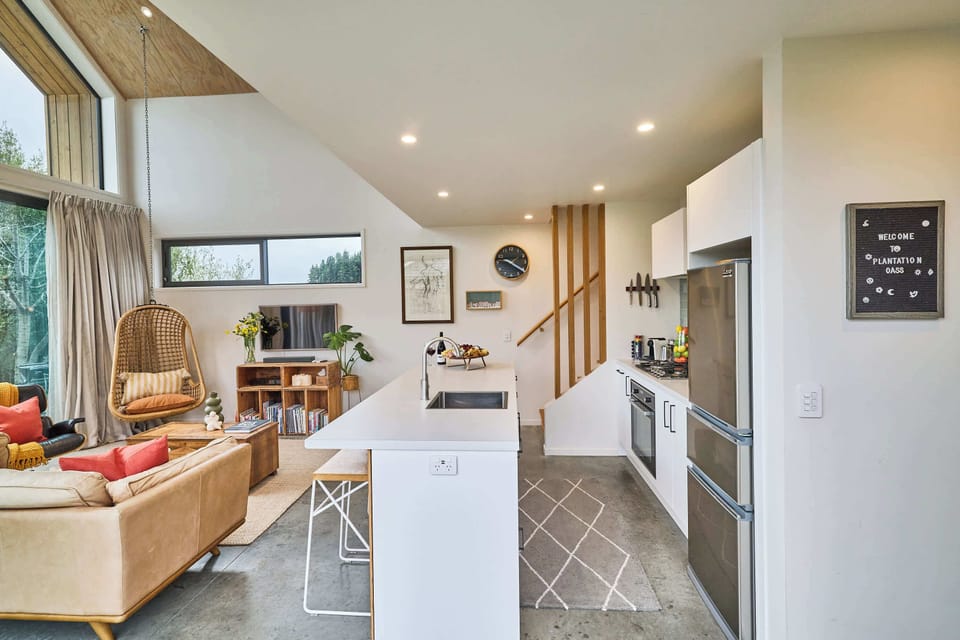 Living Room: Bright and airy space with stylish seating and stunning views awaits your adventure!