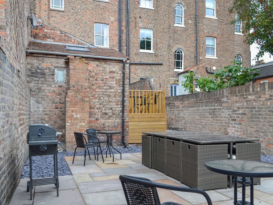 Exterior | The Esk - Flat 5 - Holgreaves Apartments, York