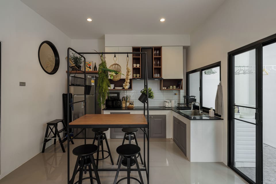 Kitchen with full amenities and appliances