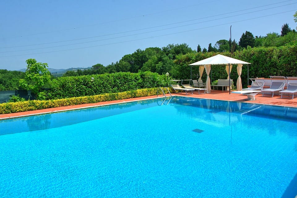 Building Exterior, Outdoor, Pool