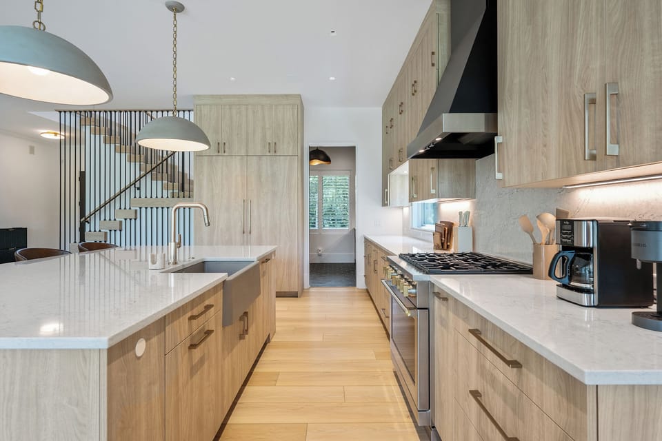49 Sea Lane | Stunning Kitchen w/ high end appliances - 49 Sea Lane | Stunning Kitchen w/ high end appliances