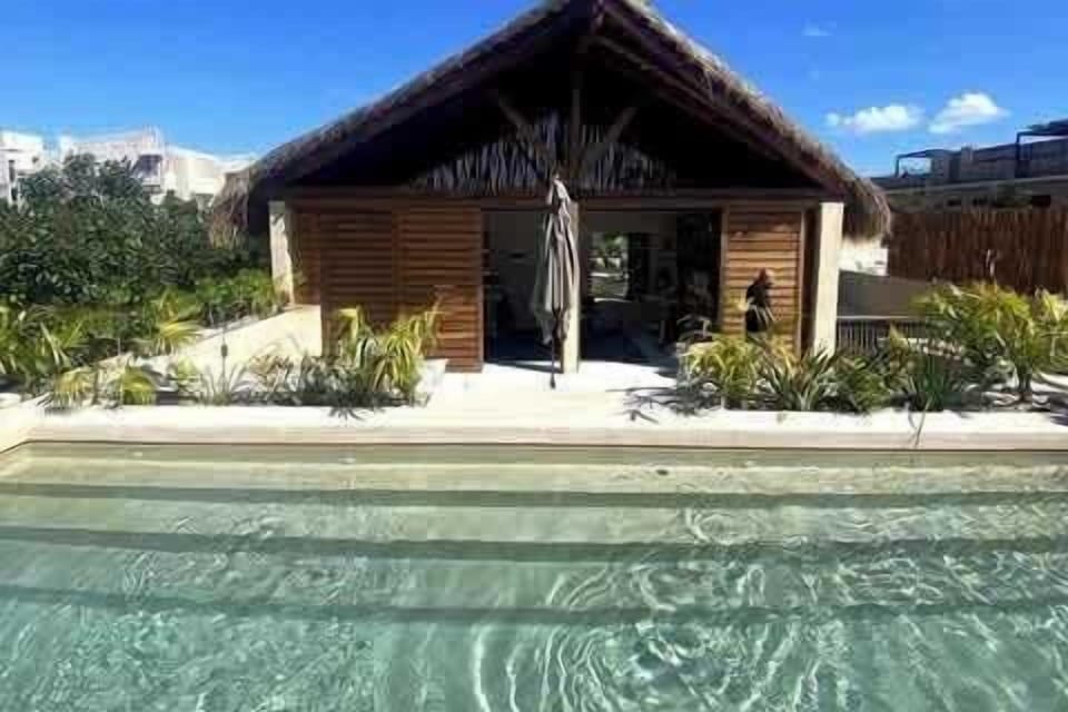 Swimming Pool - Piscina