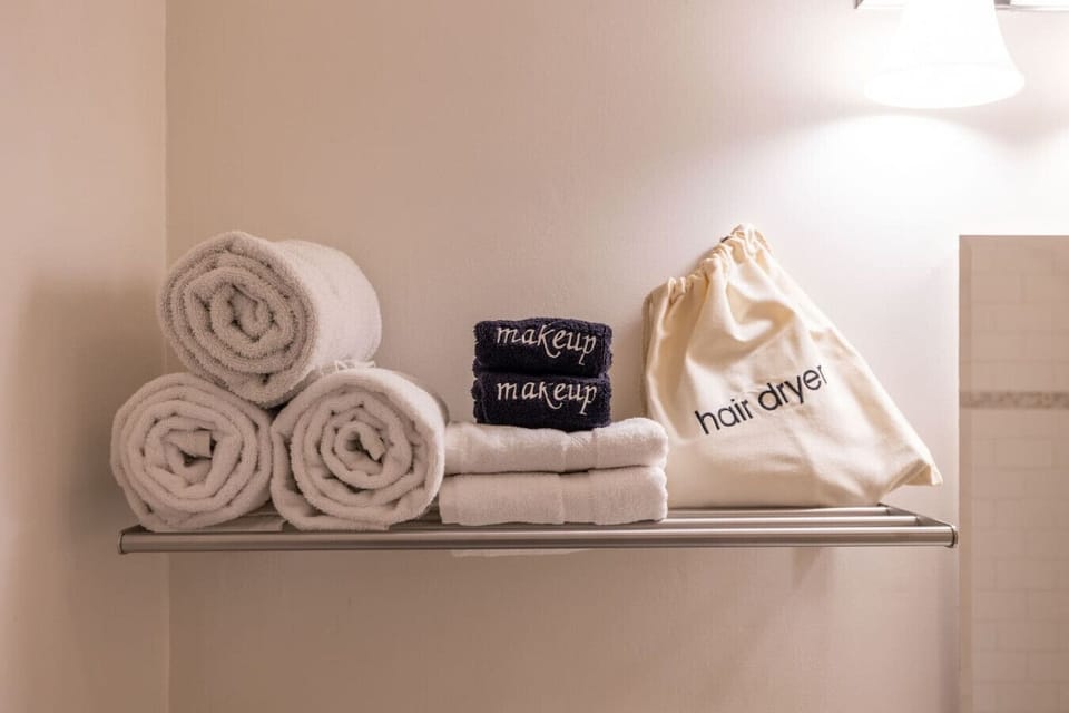 Sufficient towels for your use.