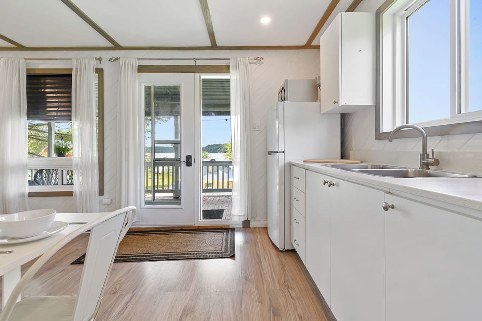 Fully equipped kitchen and dining space for easy meals