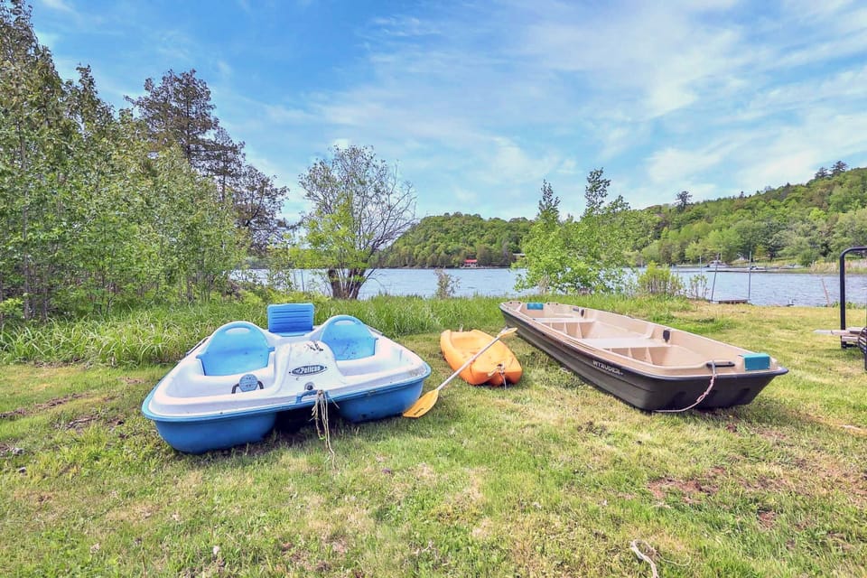 Dock access for fishing, swimming, and paddling adventures