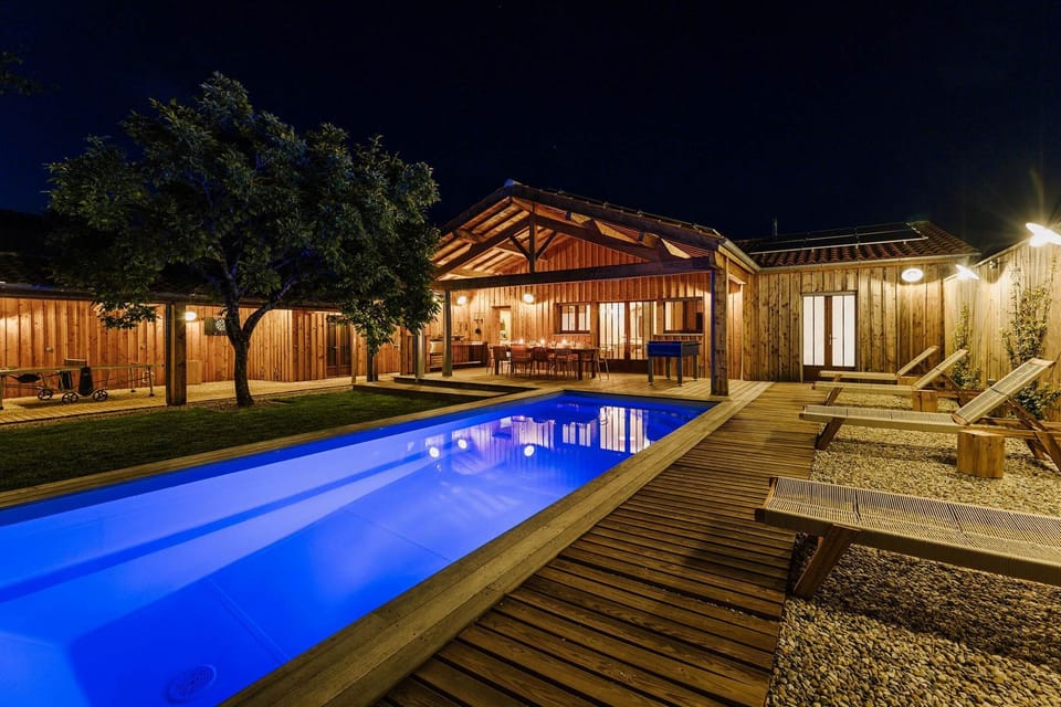 La Cabane du Naissain, ile d'oléron vacances villa maison cabane location luxe 5 étoiles séjour bord de plage mer forêt pistes cyclables 10 personnes