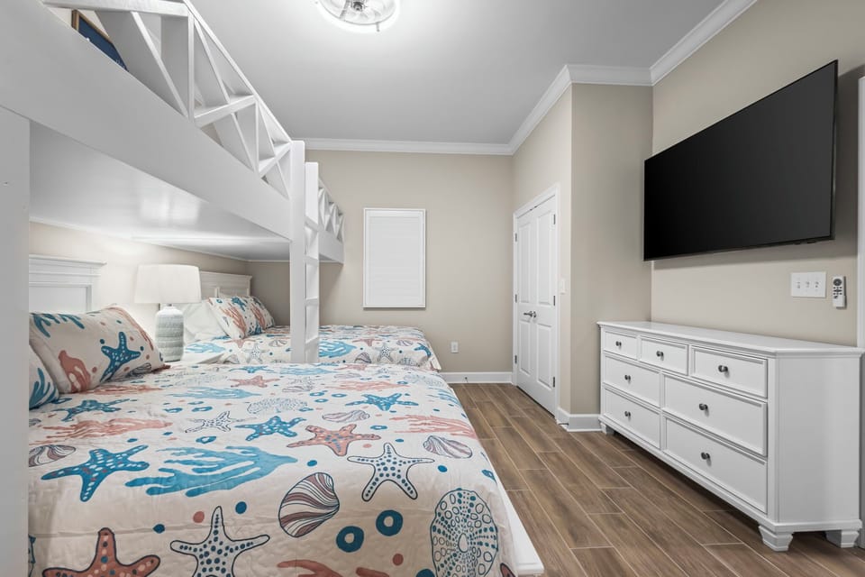 Bunk room 