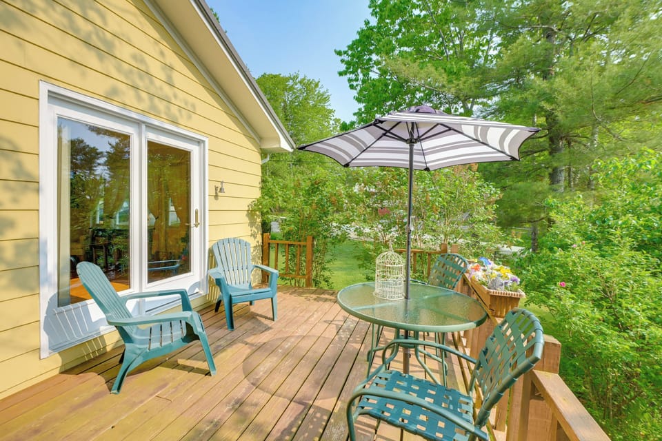 Ellsworth Vacation Rental | 1BR | 1BA | 960 Sq Ft | 2 Steps to Enter