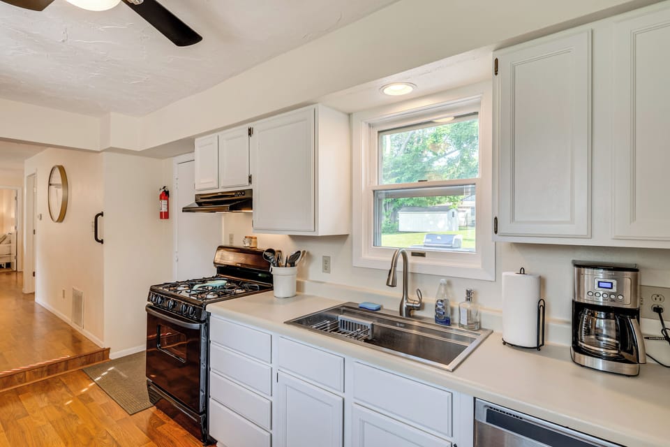 Kitchen | Cooking Basics | Toaster | Dishwasher | Refrigerator