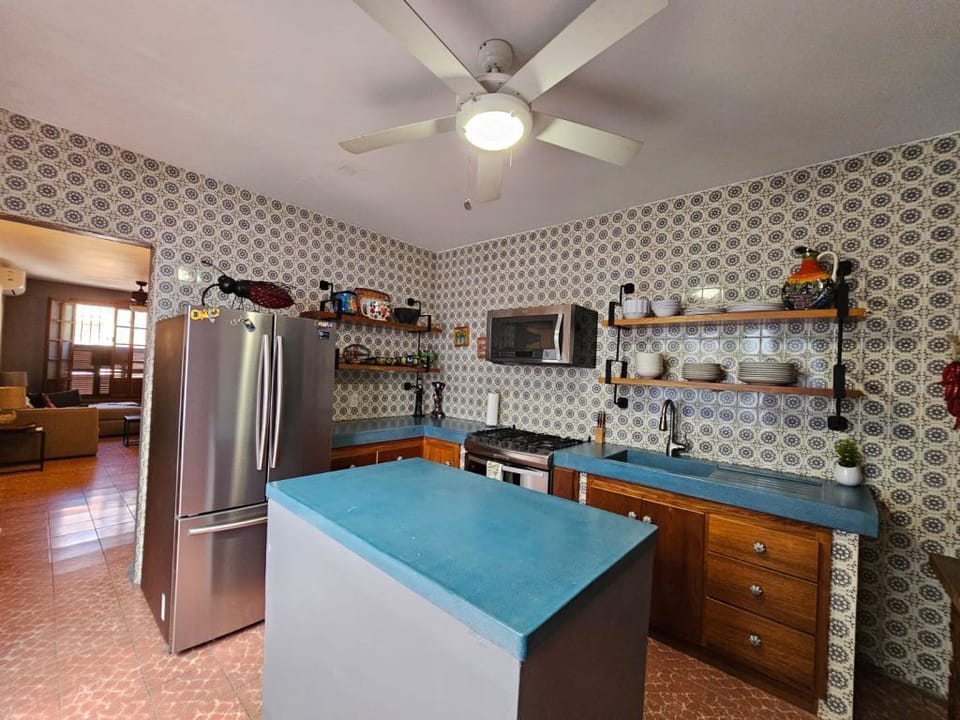 Historic Home with Roof-top Terrace and Grill (1944)