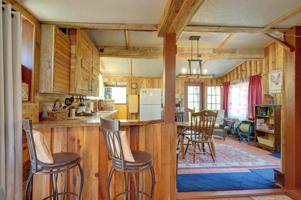 Kitchen & Dining Area | 1st Floor