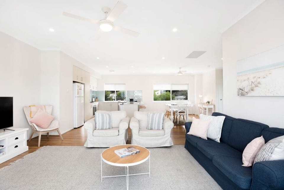 Sink into the armchairs, pop your feet up, and enjoy movie nights or morning brekkie chats.