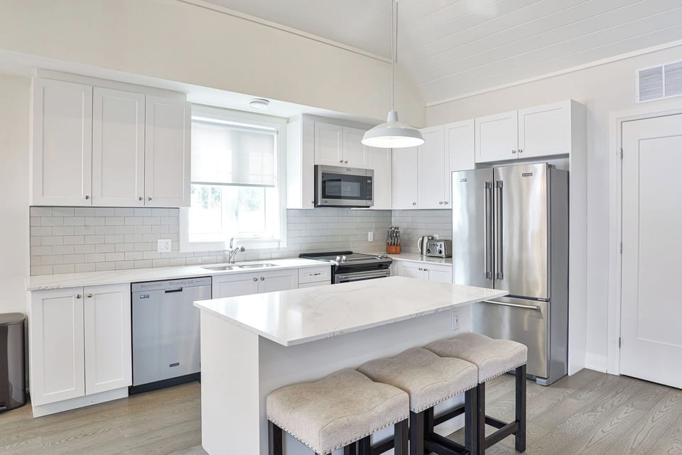 Pine Kitchen (B)