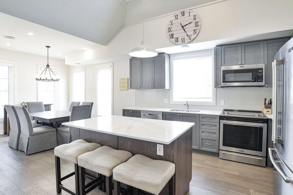 Trillium Kitchen Dining