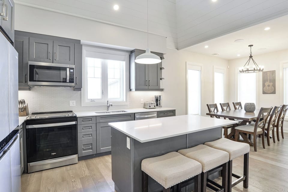 Fairhaven Kitchen Dining