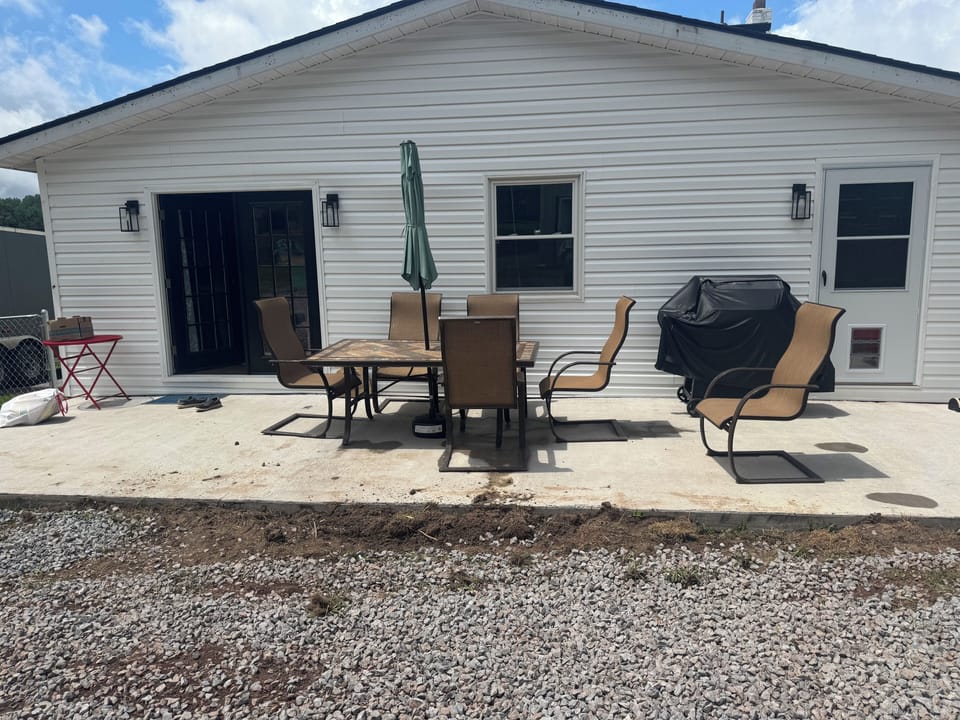 Back patio/ grill