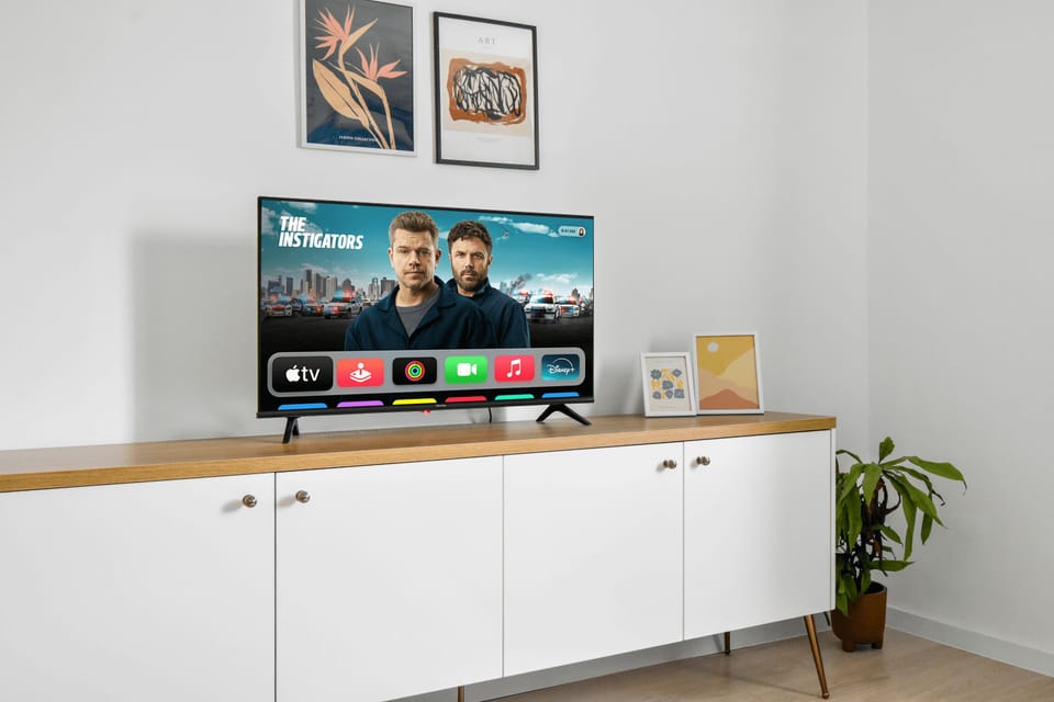 Stream your favorite shows on the Smart TV – secure your dates today!