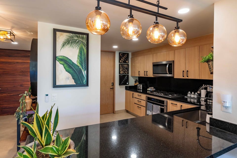 Full Kitchen
