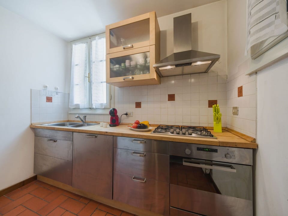 Kitchen, Kitchen Appliance, Countertop, Major Appliance, Kitchen Sink, Cabinetry, Flooring, Wood, Interior Design, Home Appliance