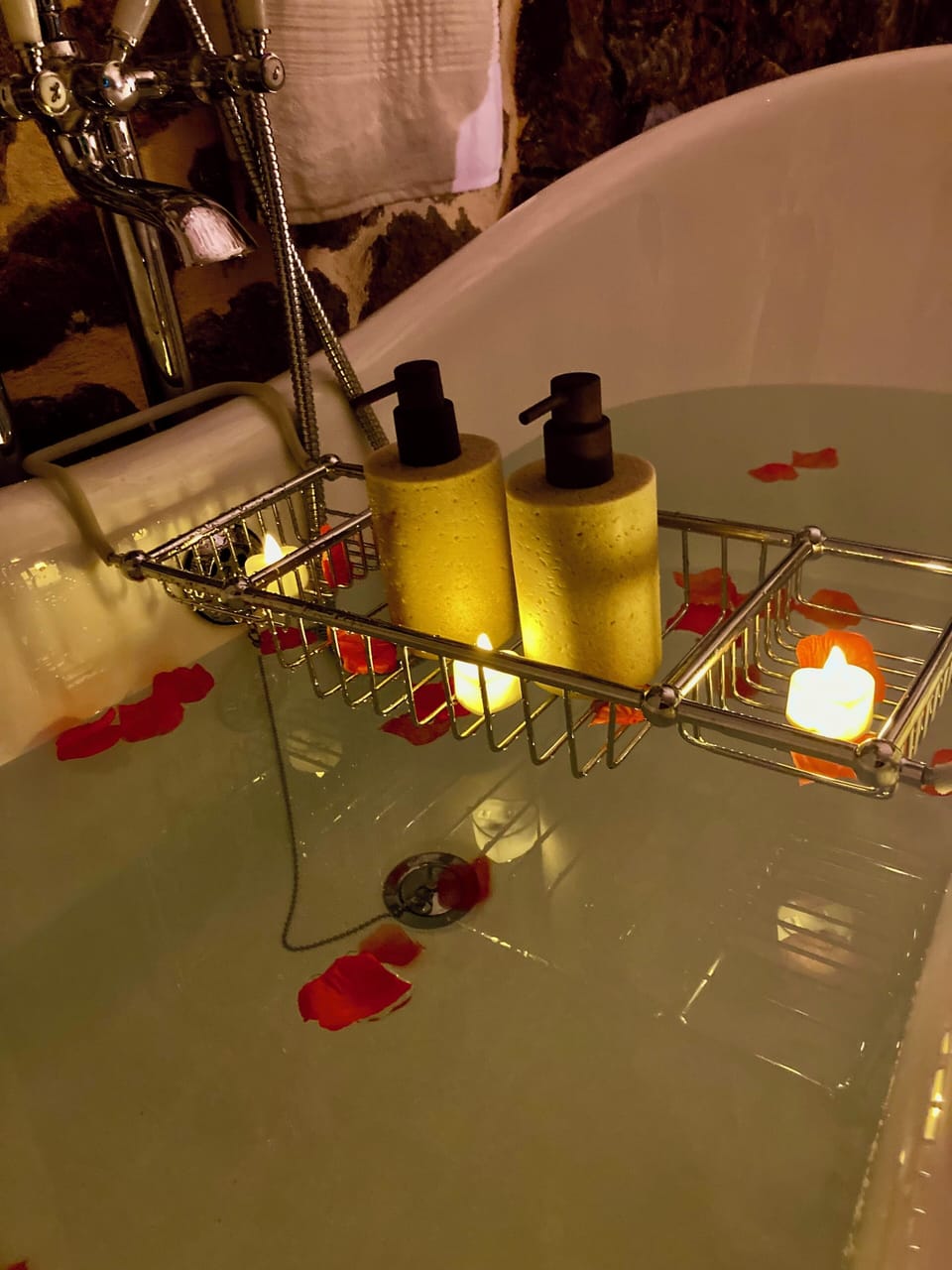Bathroom amenities