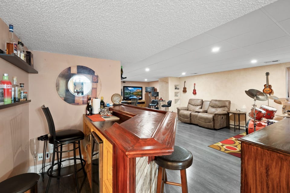 Basement bar and entertainment space