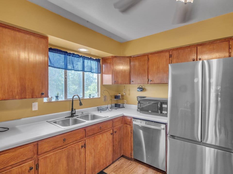 Indoors, Appliance, Refrigerator, Kitchen, Sink