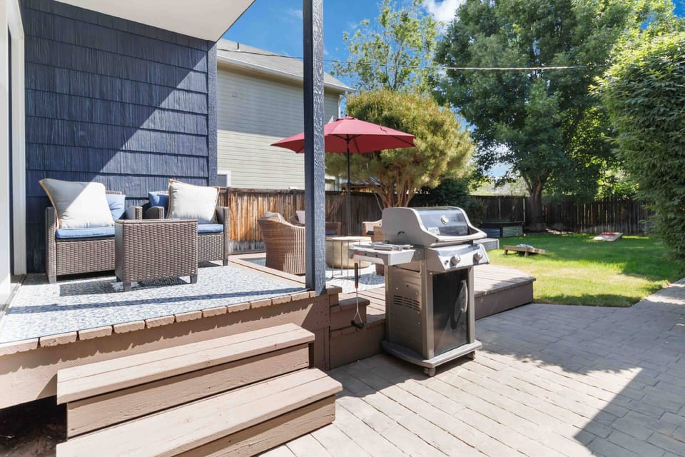 The perfect deck to hang out on ALL summer long!