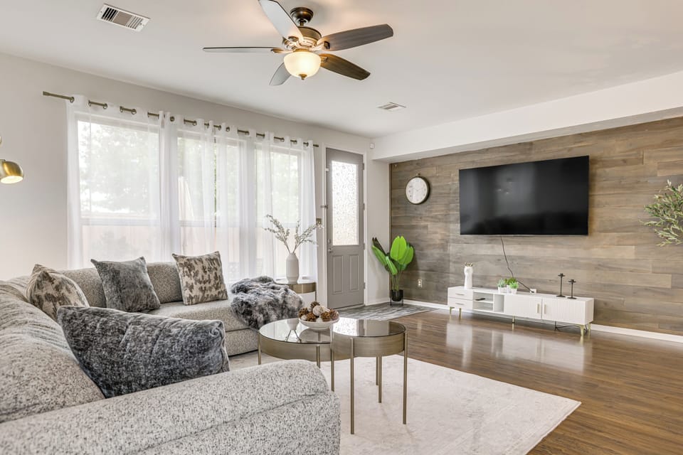 Katy Vacation Rental | 3BR | 2BA | 2,200 Sq Ft | 1 Step Required