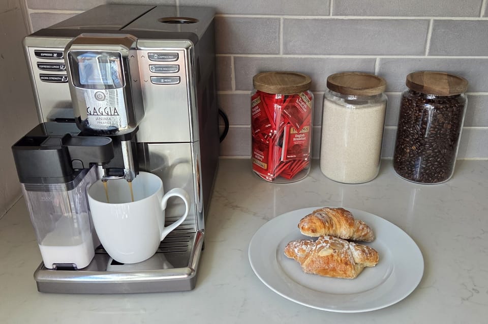 Full espresso machine, filter coffee and tea making facilities are provided.