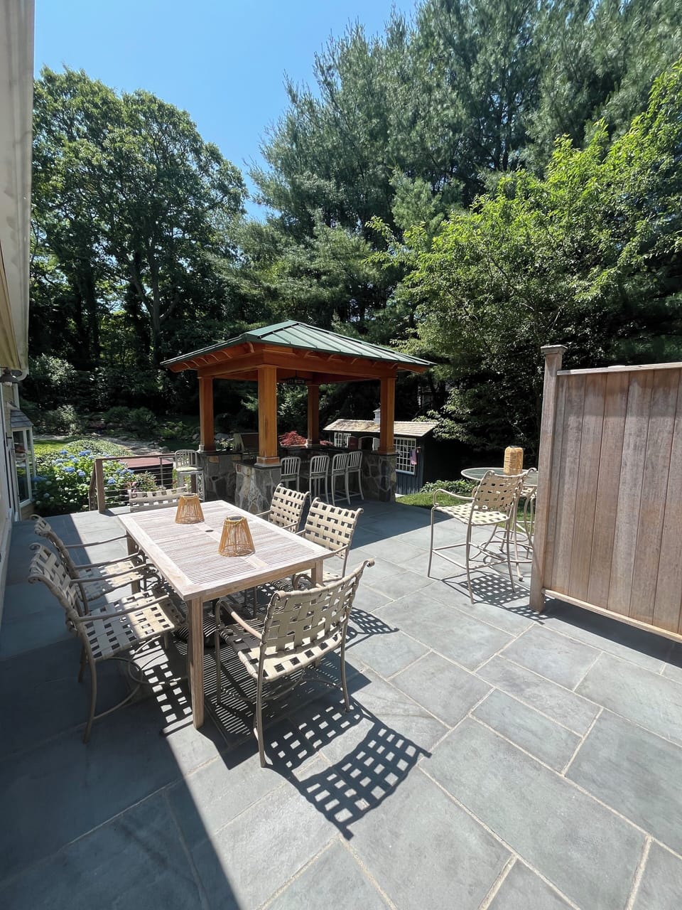 Outdoor dining