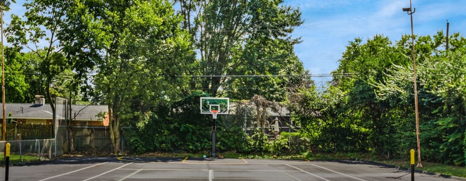 Sport court