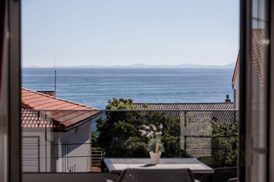 Balcony 2