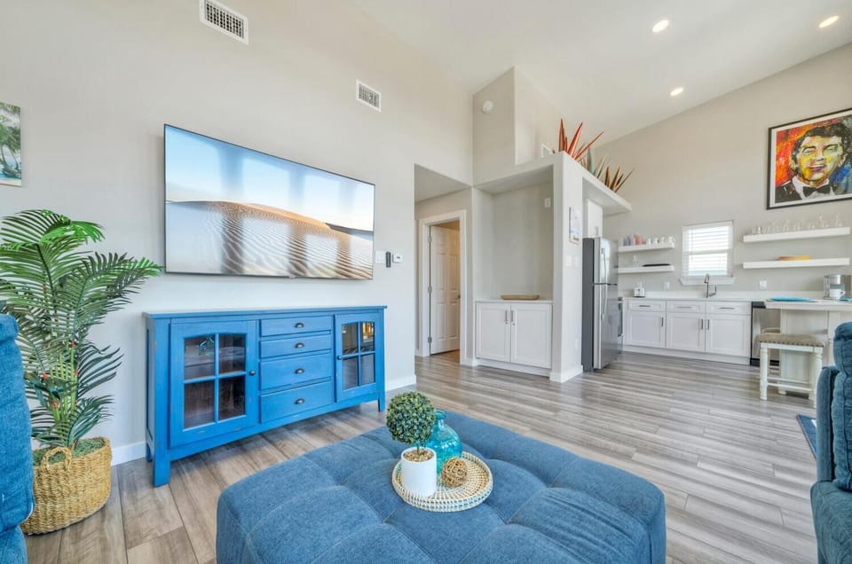Large TV in the living room. (Dean Marlin)