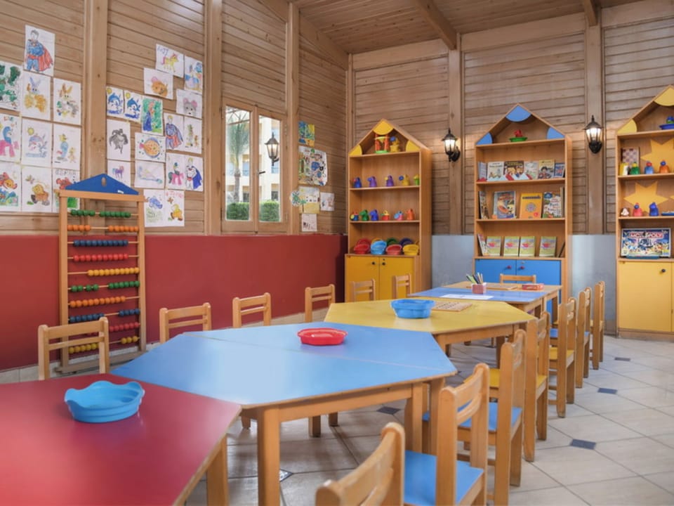 Create, color, and play together in a bright kids club.