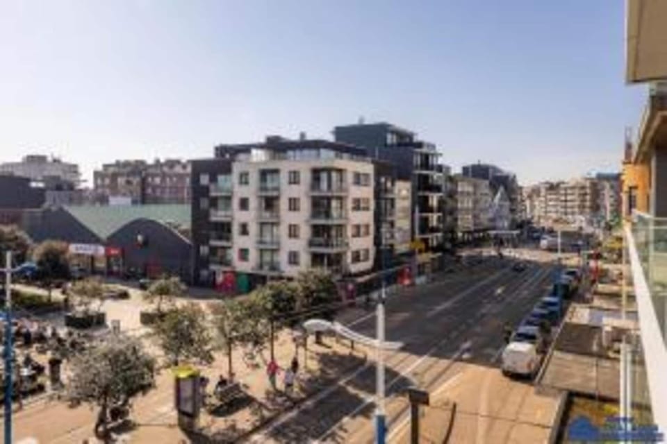 Immediate Surroundings [summer] (<1 km)