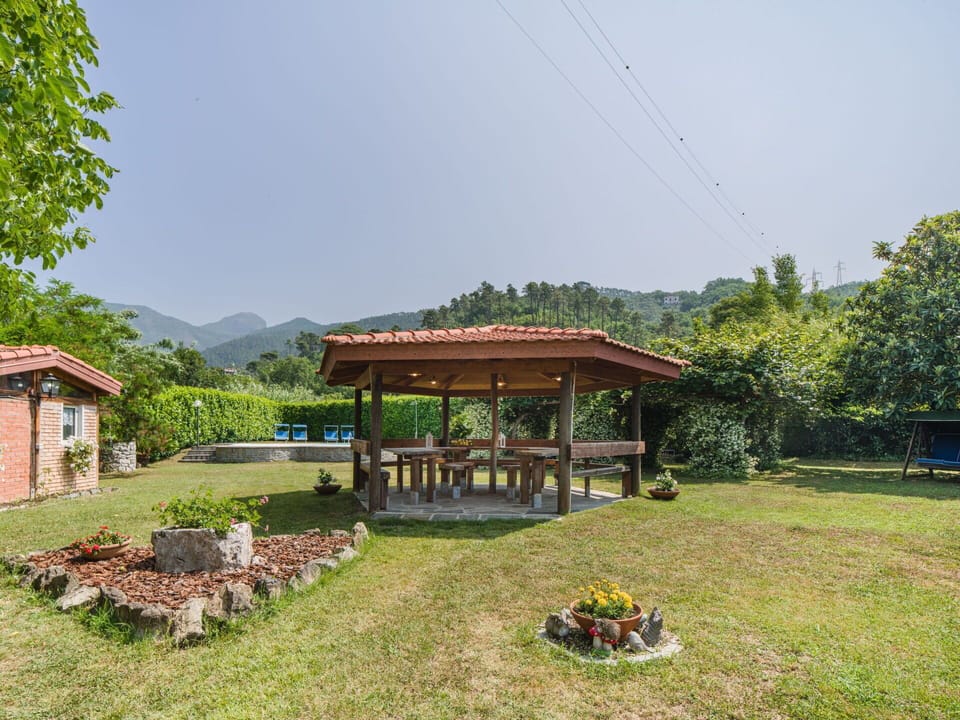 Tree, Landscape, Rural Area, Land Lot, Hill Station, Garden, Cottage, Farmhouse, Mountain Range