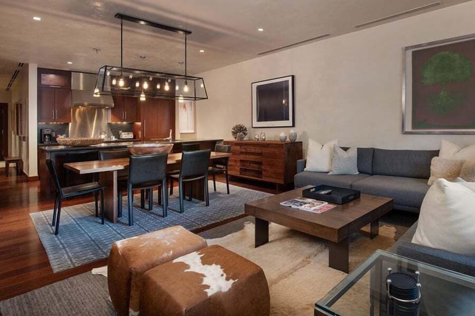 Living Area - 1 Bedroom plus Den Residence - Solaris Residences Vail