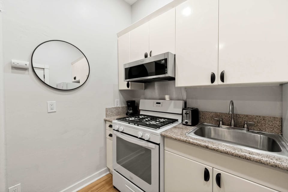 "Where culinary creativity comes to life – a kitchen that’s as welcoming as it is functional 🍳✨"
