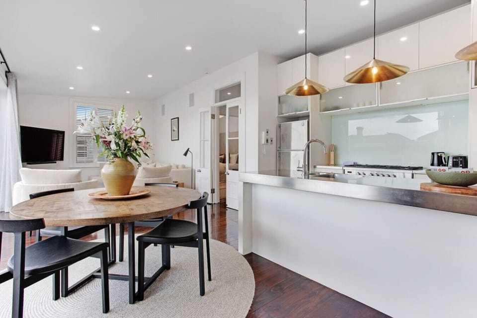 The dining table is a great place to eat together, play games or do a jigsaw puzzle.