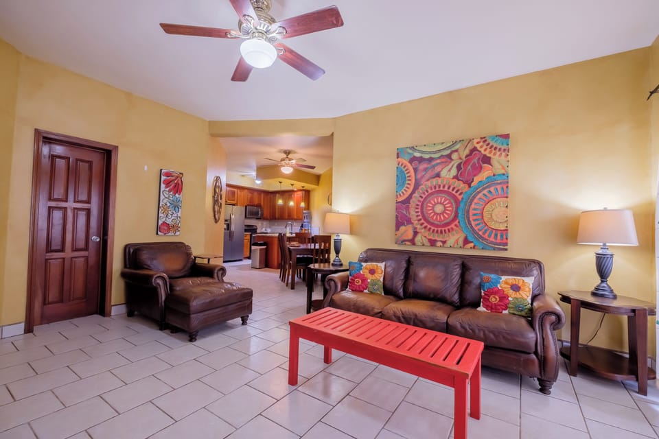 Living Room (2)