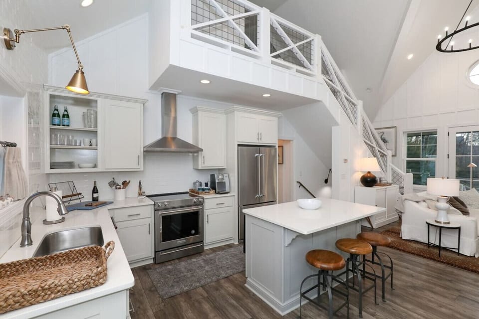Fully Equipped Kitchen for Your Convenience