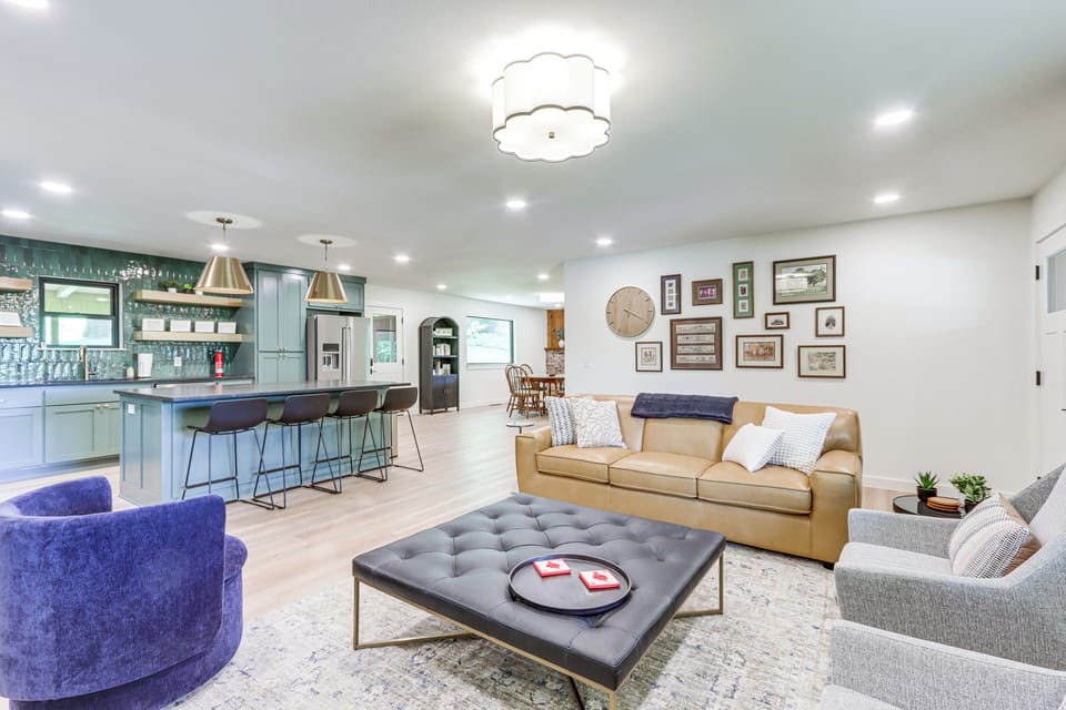 Fayetteville Vacation Rental | 3BR | 2BA | 1,650 Sq Ft | 4 Steps to Enter