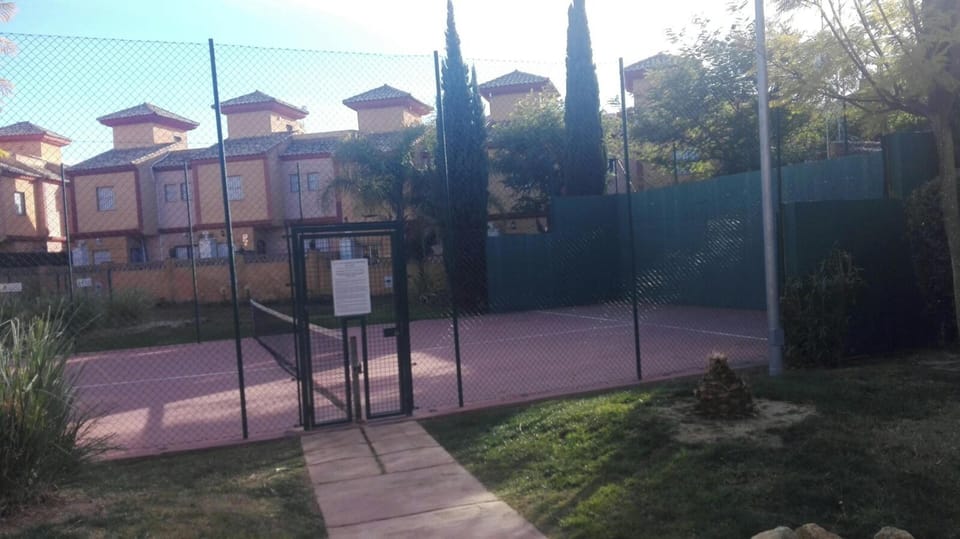 Field (volley/tennis)