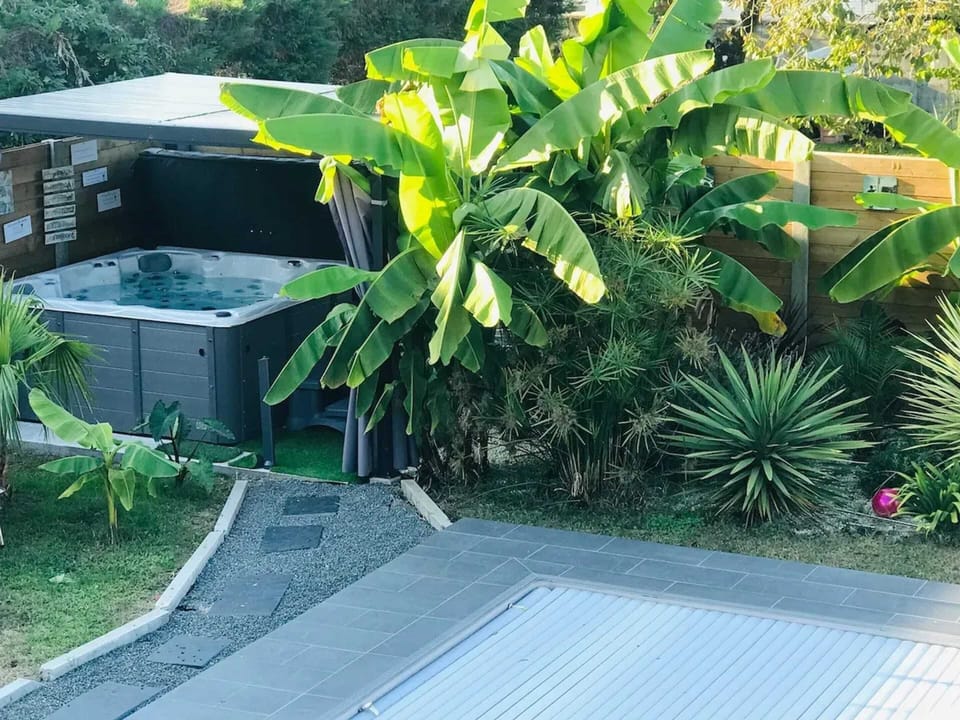 Jacuzzi