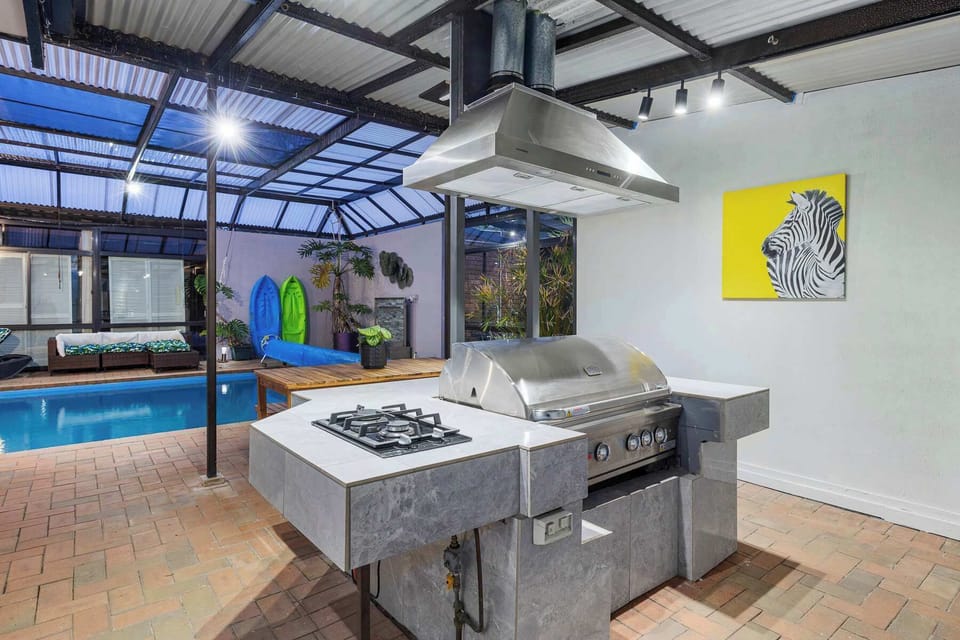 Outdoor Kitchen