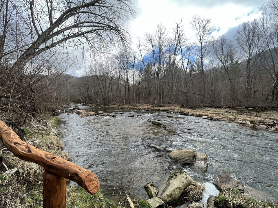 Located Near the Elk River