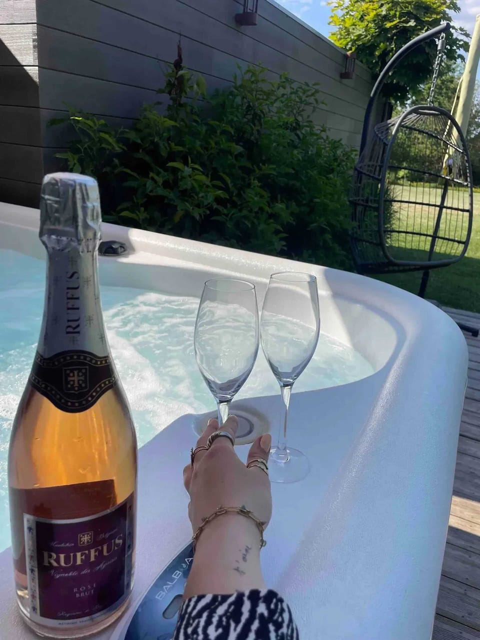 Jacuzzi