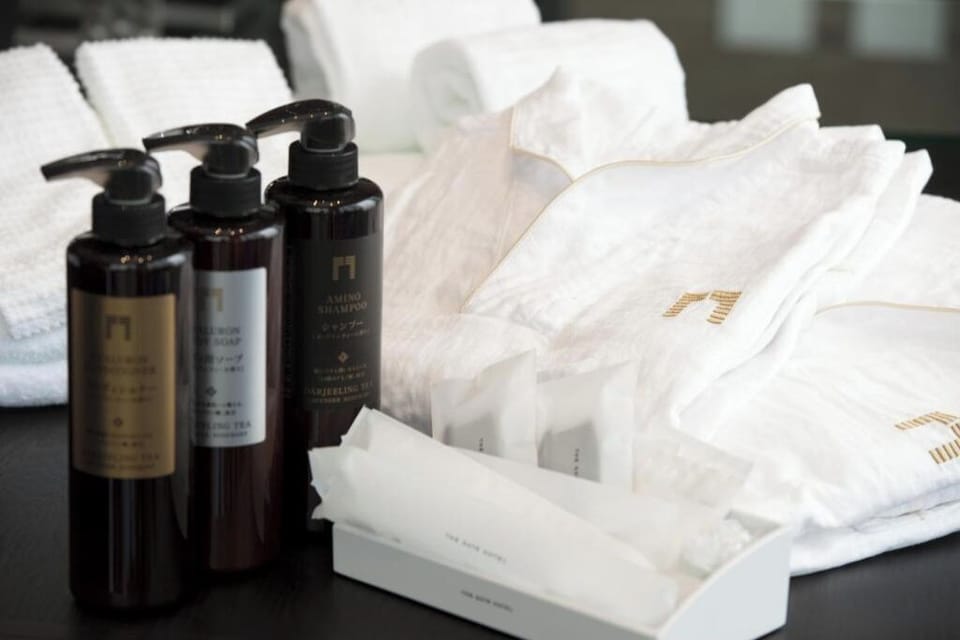 Bathroom amenities