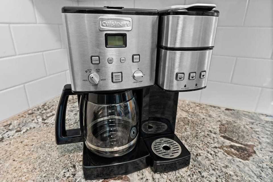 Start your day with your favorite brew—this dual-function coffee maker has everything you need to enjoy a fresh cup while taking in the views.