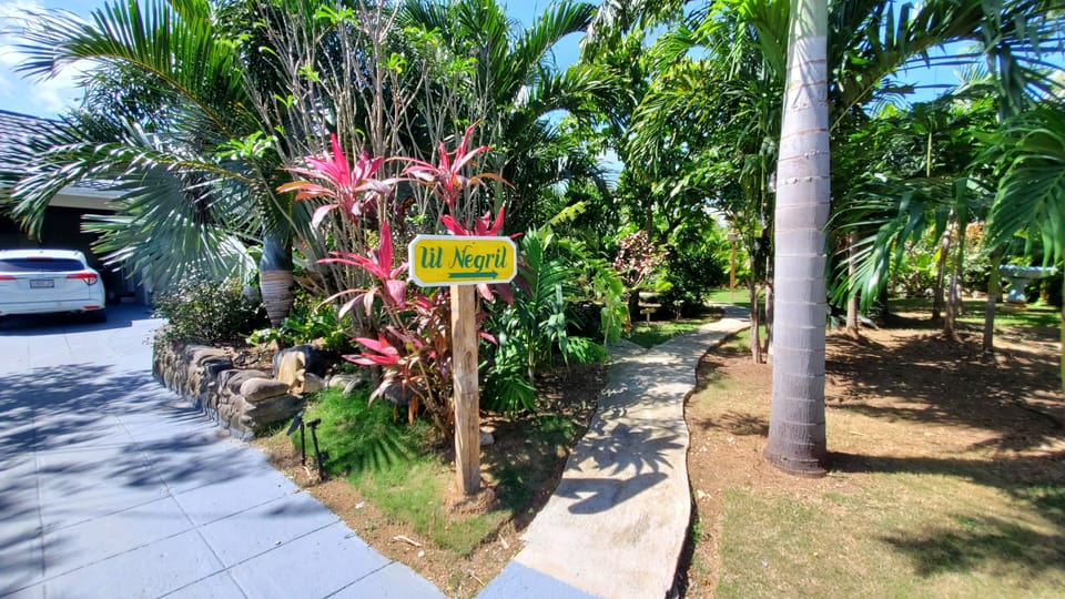 Follow the path to Lil Negril 